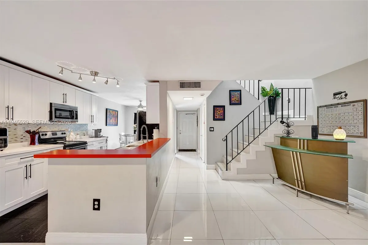 3301 Raleigh St # 4E, Hollywood FL 33021