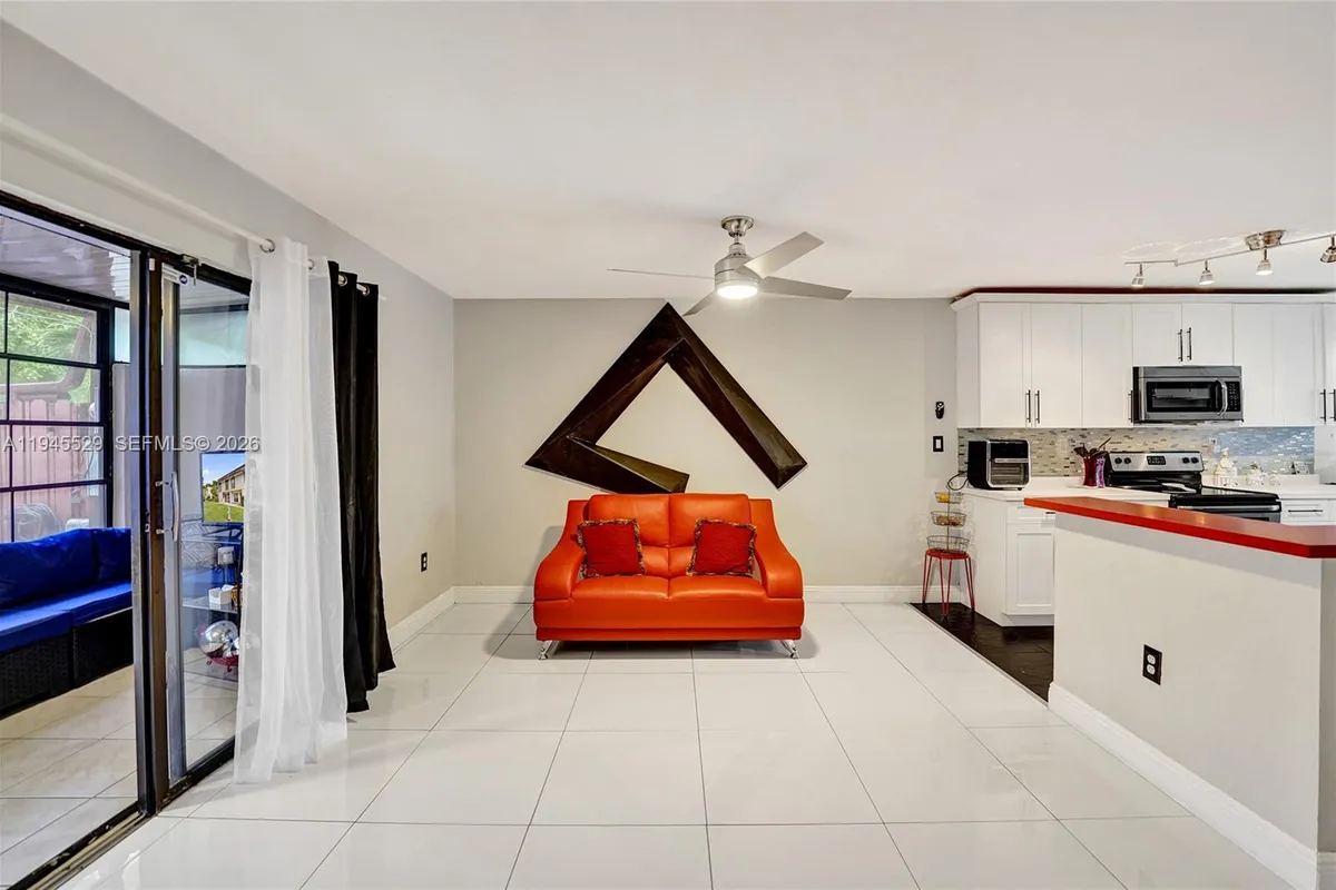 3301 Raleigh St # 4E, Hollywood FL 33021