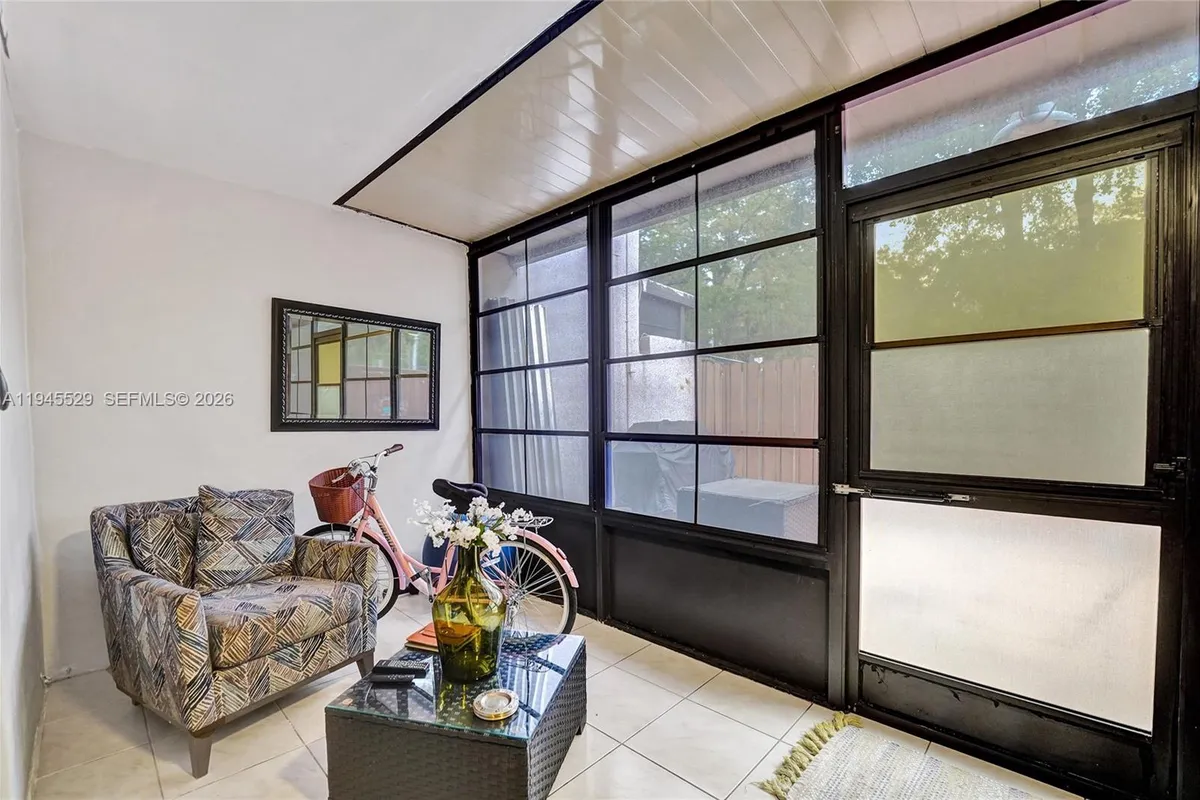 3301 Raleigh St # 4E, Hollywood FL 33021