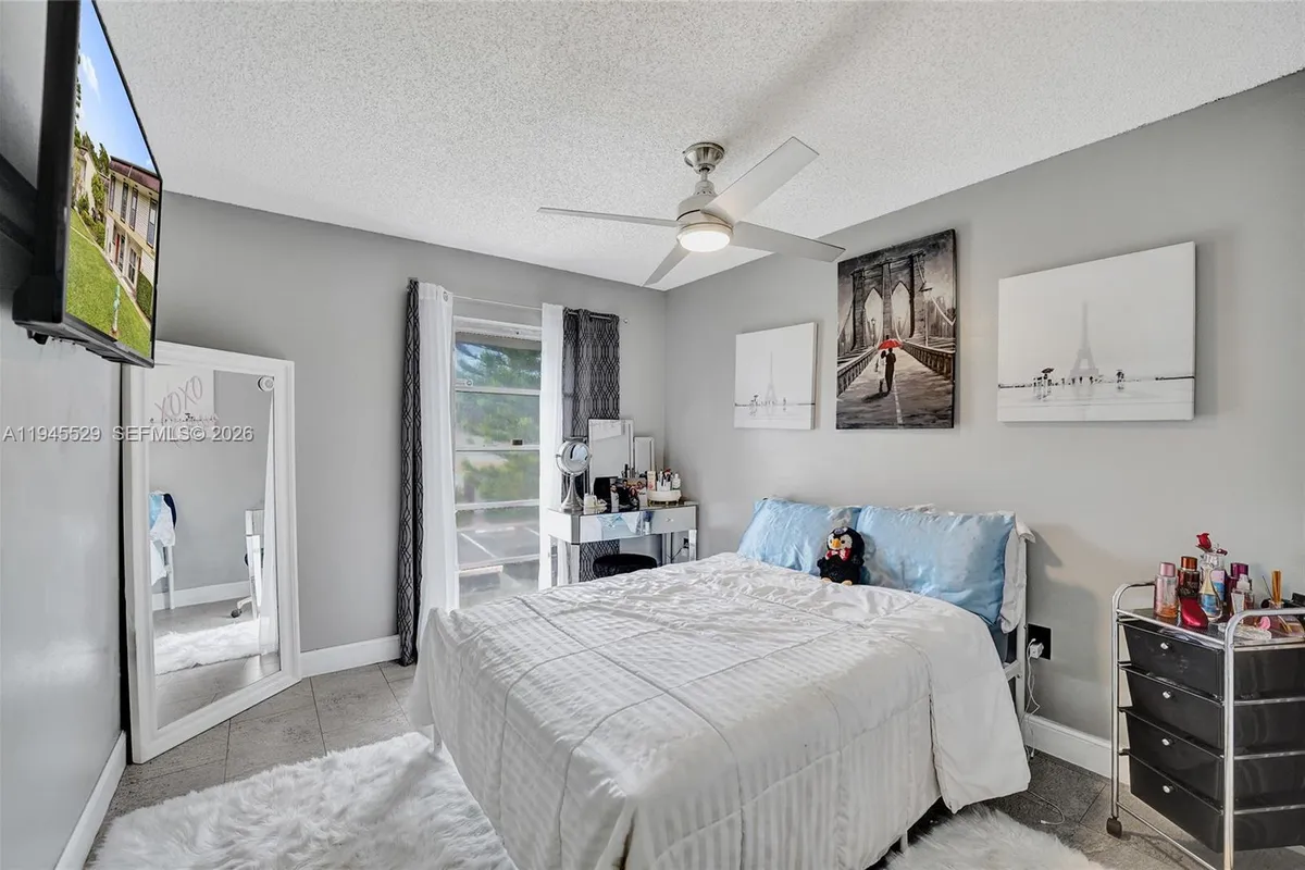 3301 Raleigh St # 4E, Hollywood FL 33021