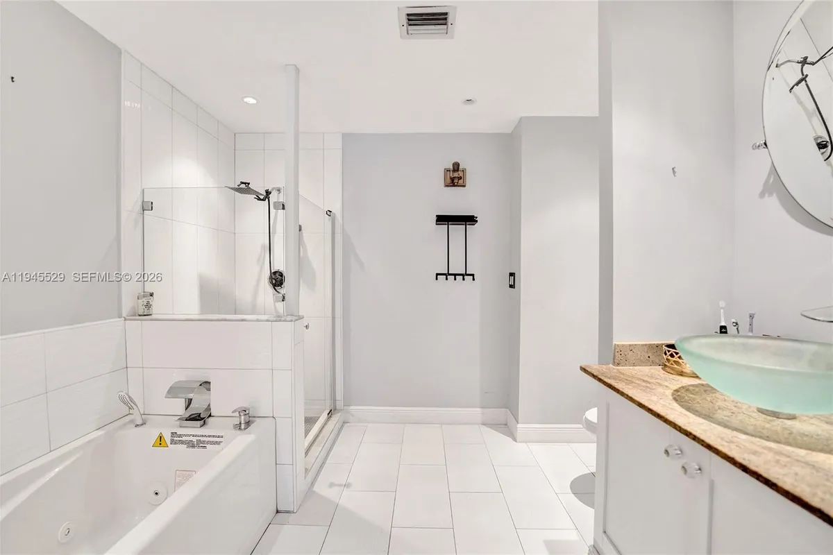 3301 Raleigh St # 4E, Hollywood FL 33021