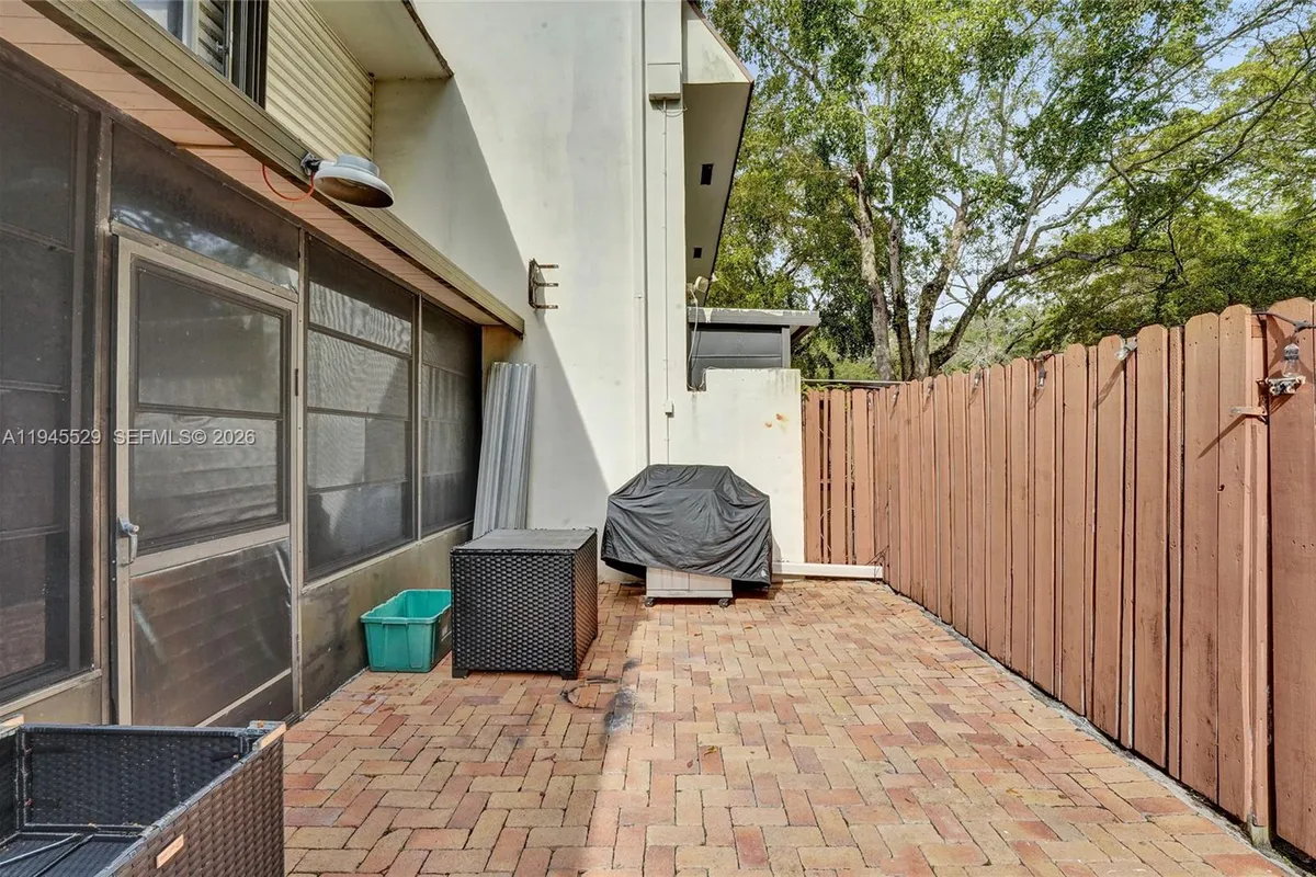 3301 Raleigh St # 4E, Hollywood FL 33021