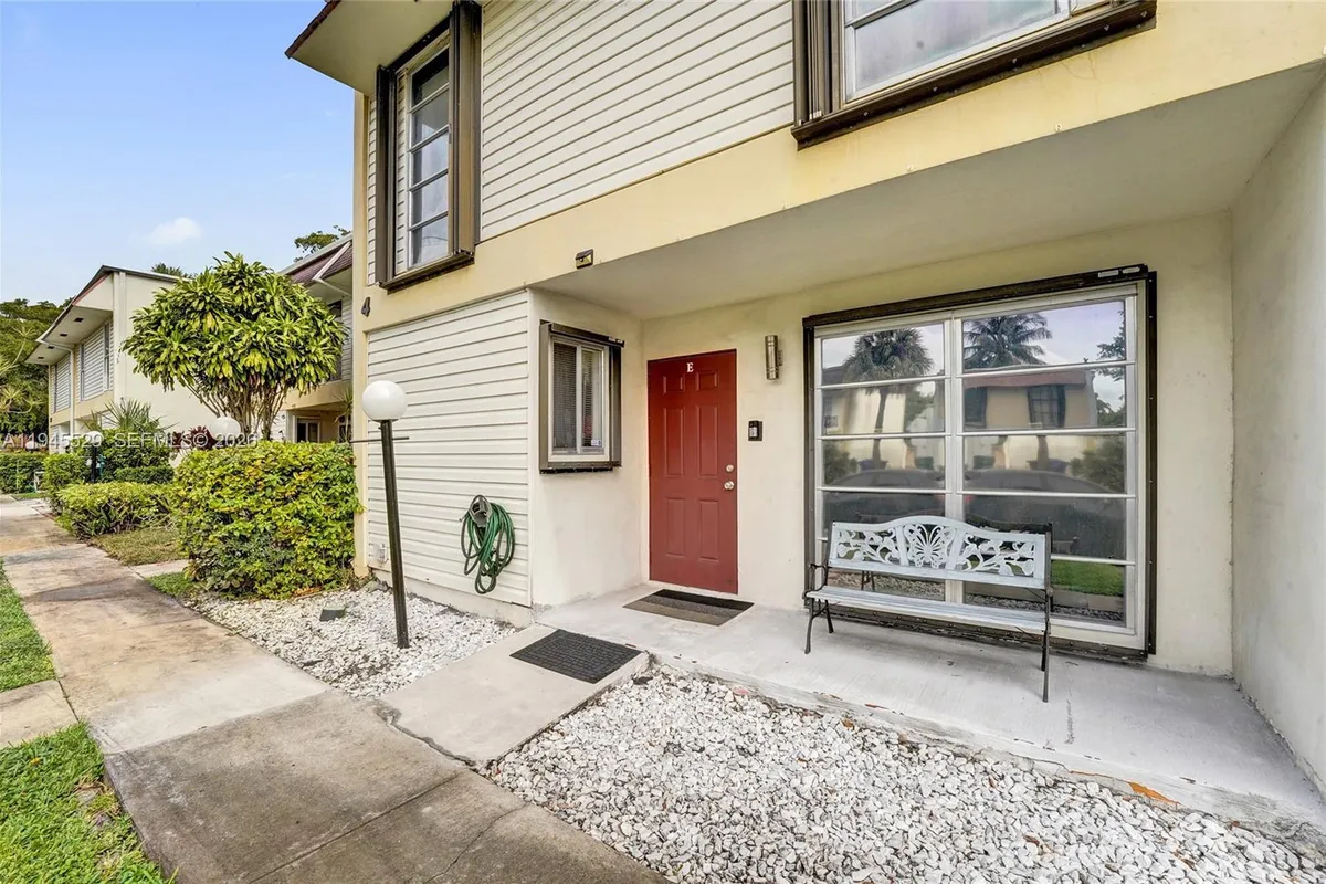 3301 Raleigh St # 4E, Hollywood FL 33021