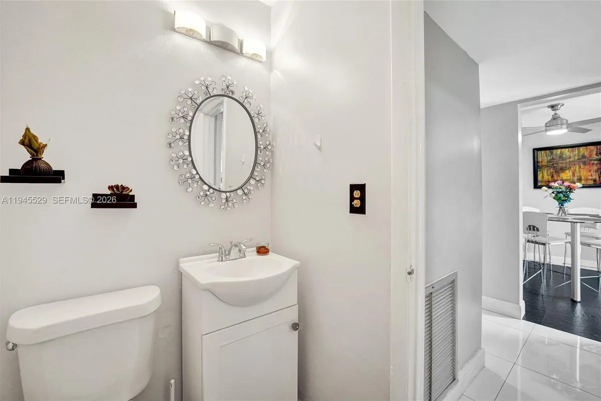 3301 Raleigh St # 4E, Hollywood FL 33021