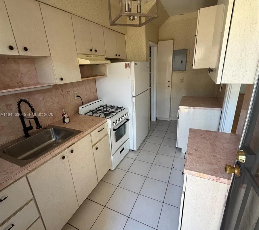 715 NE 91st St # 1A, Miami Shores FL 33138