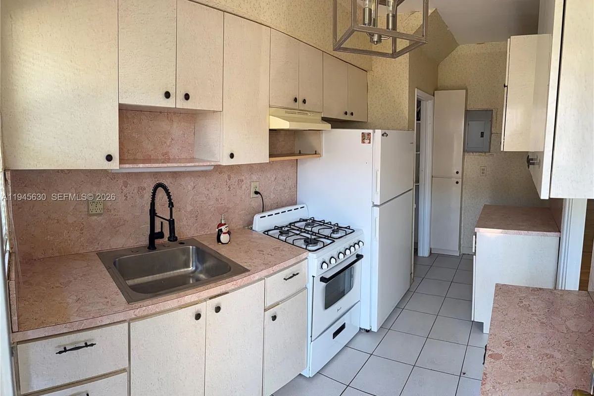 715 NE 91st St # 1A, Miami Shores FL 33138