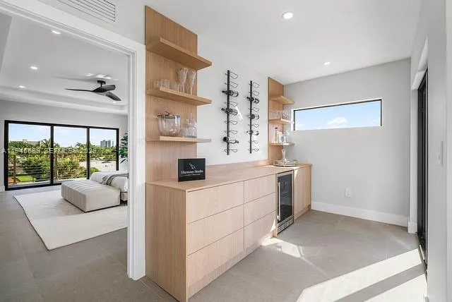 3225 Canal Dr, Pompano Beach FL 33062