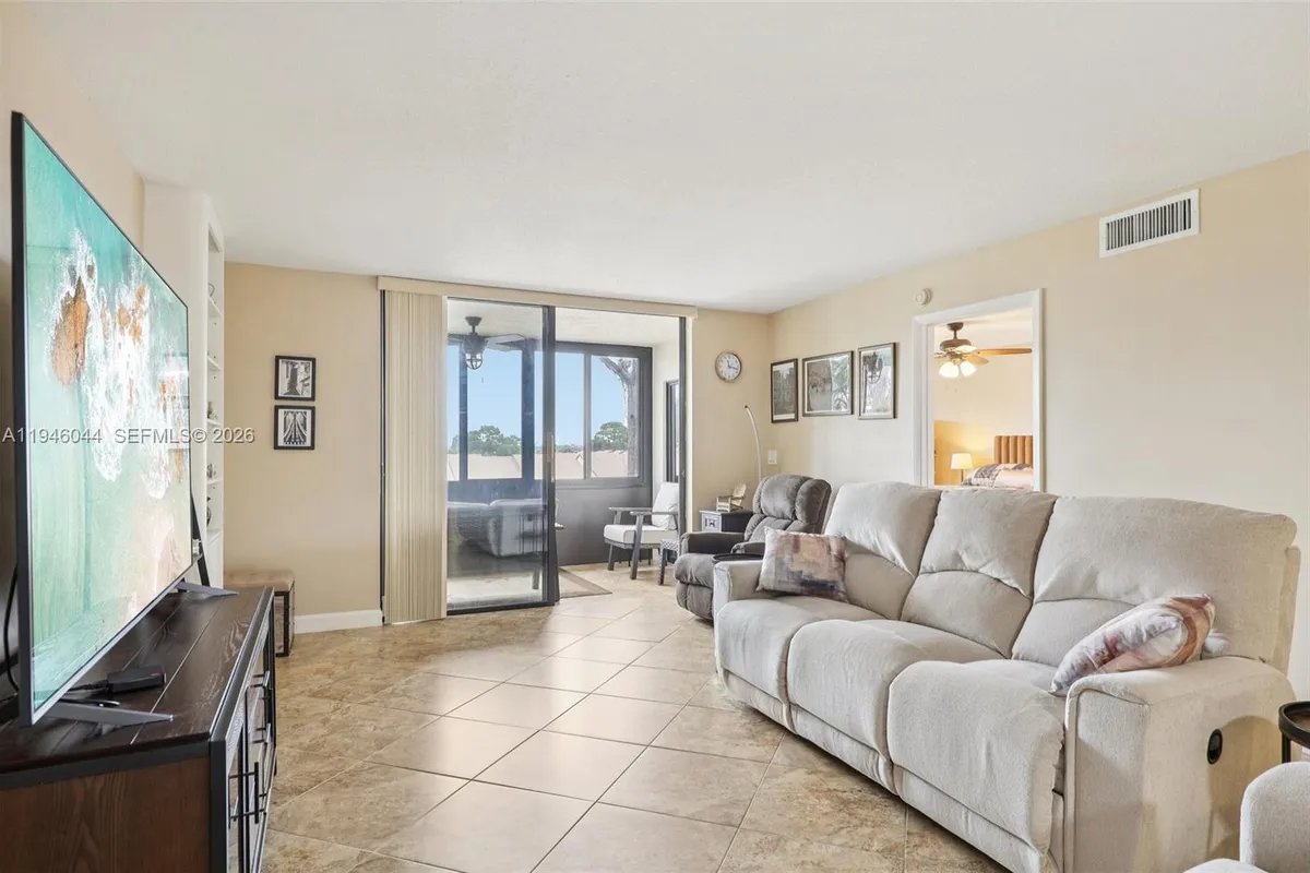 4725 E Lucerne Lakes Blvd E # 405, Lake Worth FL 33467