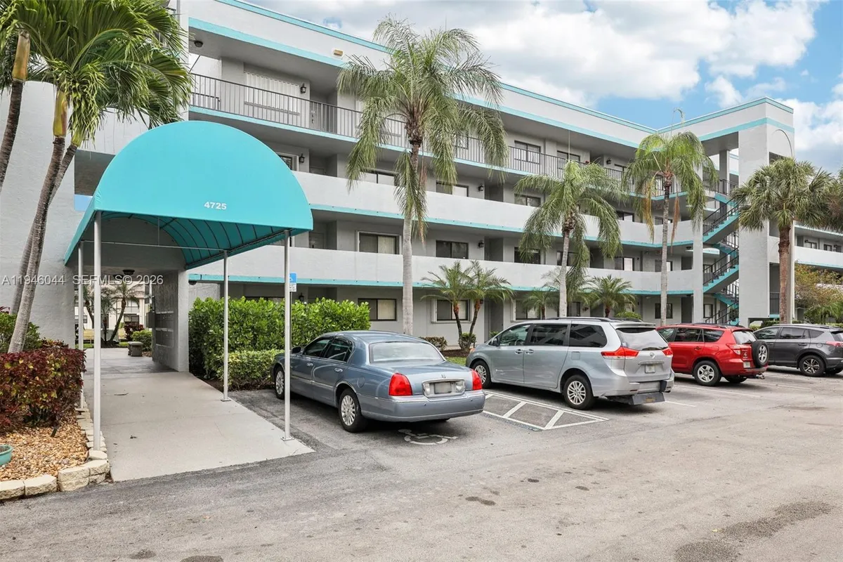 4725 E Lucerne Lakes Blvd E # 405, Lake Worth FL 33467