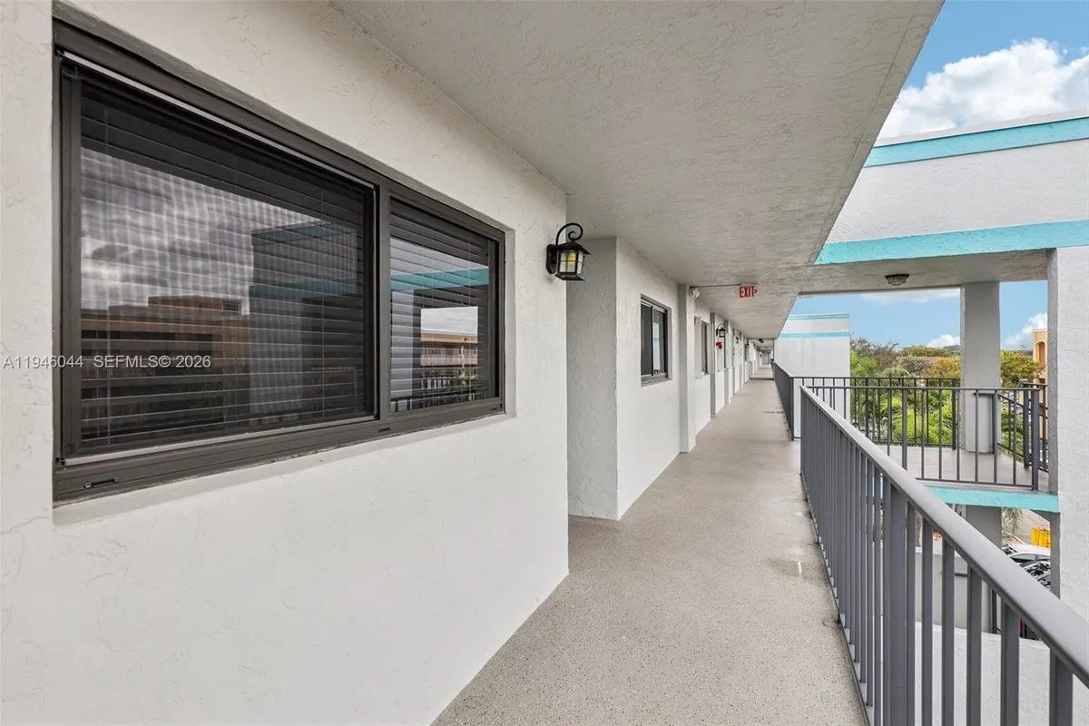 4725 E Lucerne Lakes Blvd E # 405, Lake Worth FL 33467