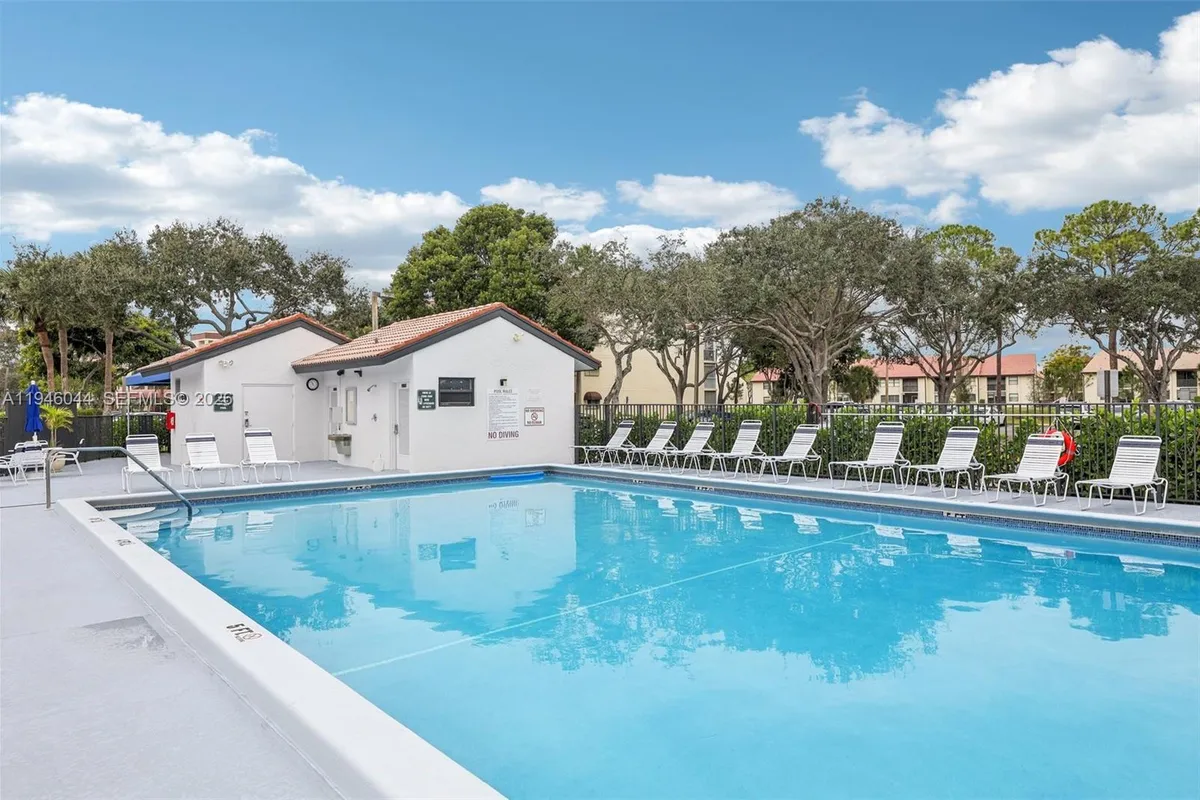 4725 E Lucerne Lakes Blvd E # 405, Lake Worth FL 33467