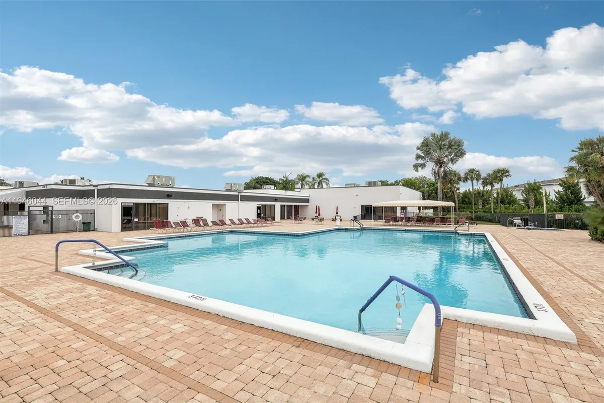 4725 E Lucerne Lakes Blvd E # 405, Lake Worth FL 33467