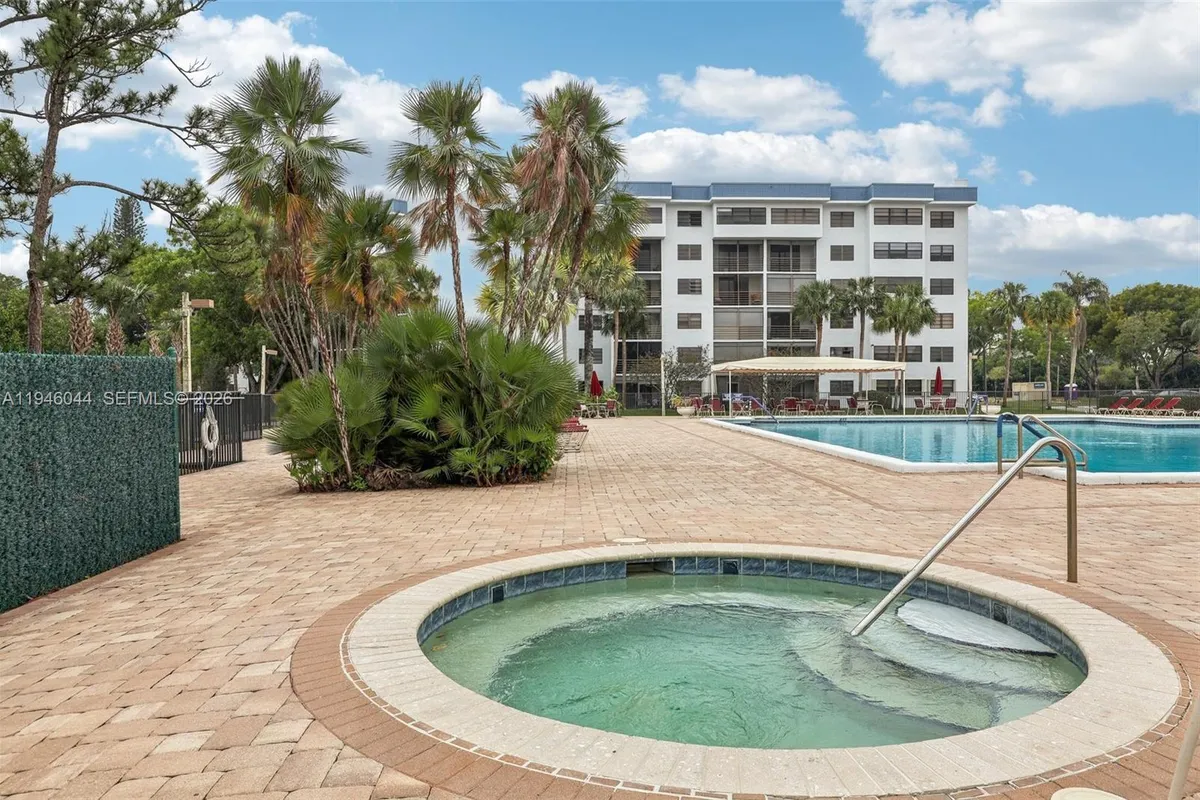 4725 E Lucerne Lakes Blvd E # 405, Lake Worth FL 33467