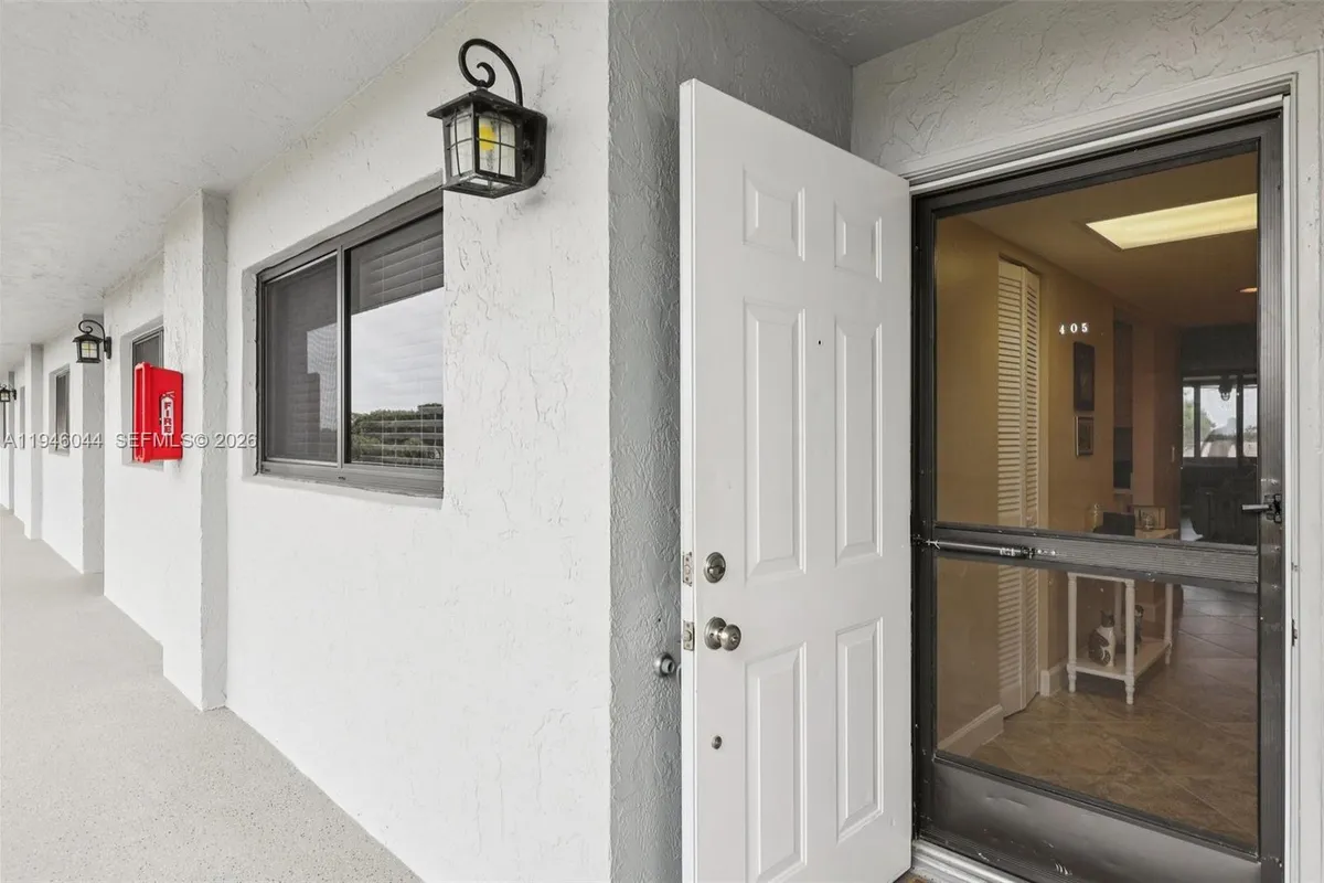 4725 E Lucerne Lakes Blvd E # 405, Lake Worth FL 33467