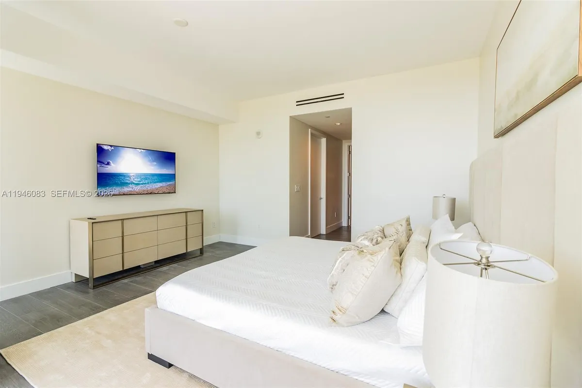 10203 Collins Ave # 302, Bal Harbour FL 33154