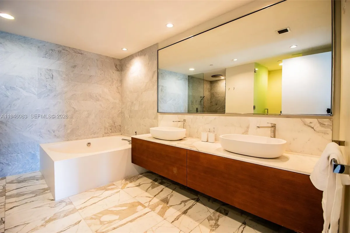 10203 Collins Ave # 302, Bal Harbour FL 33154