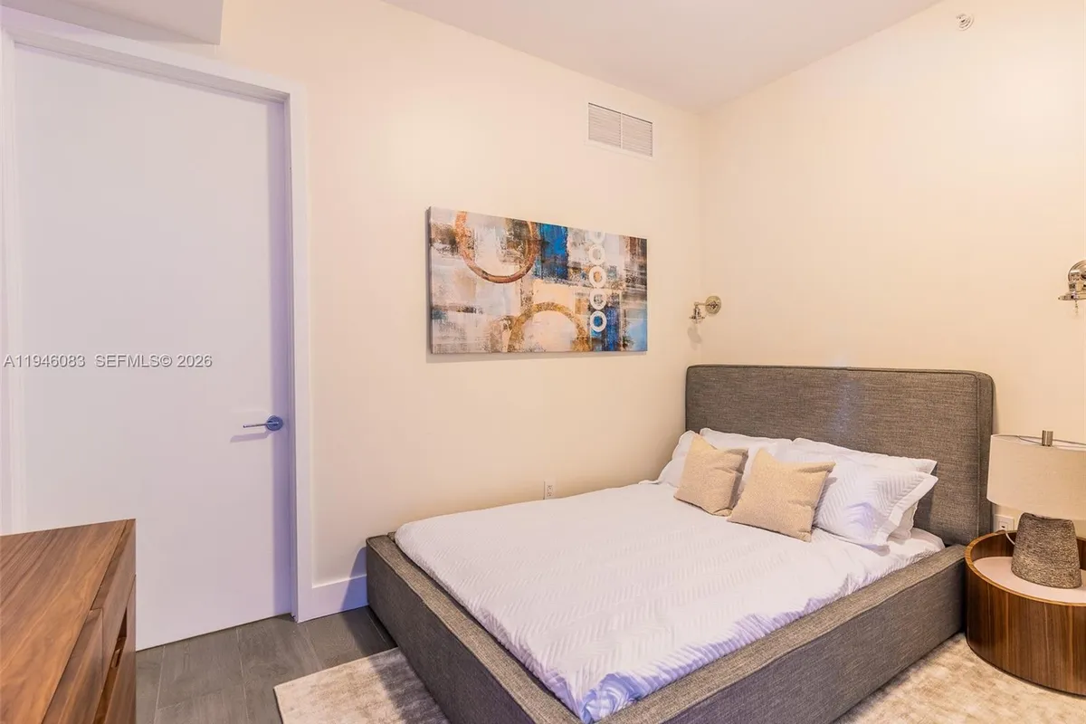 10203 Collins Ave # 302, Bal Harbour FL 33154