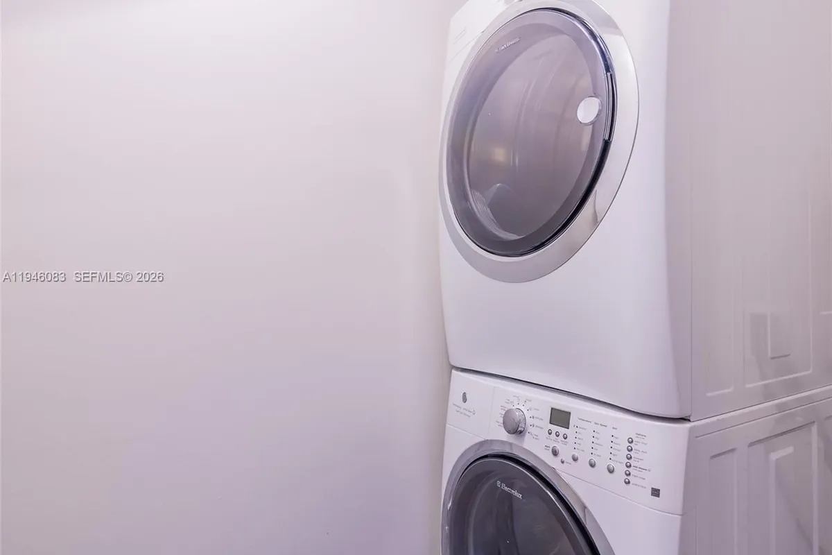 10203 Collins Ave # 302, Bal Harbour FL 33154