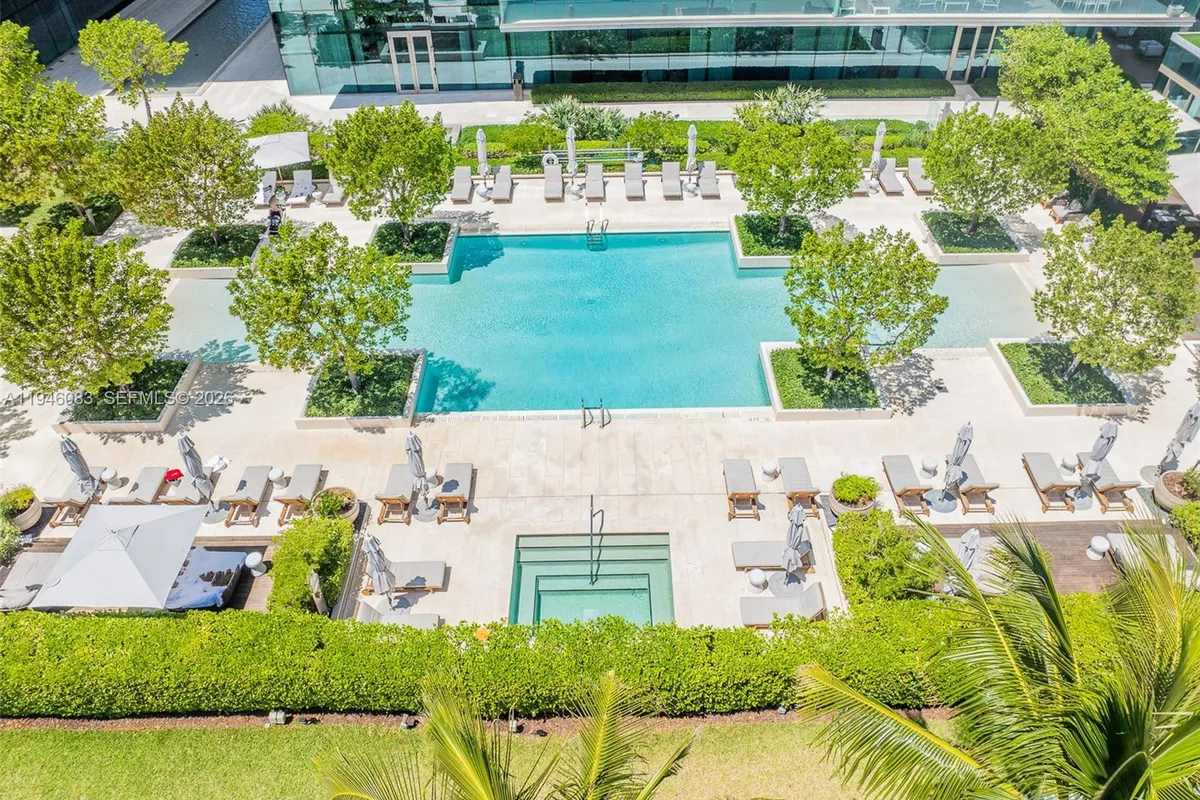 10203 Collins Ave # 302, Bal Harbour FL 33154