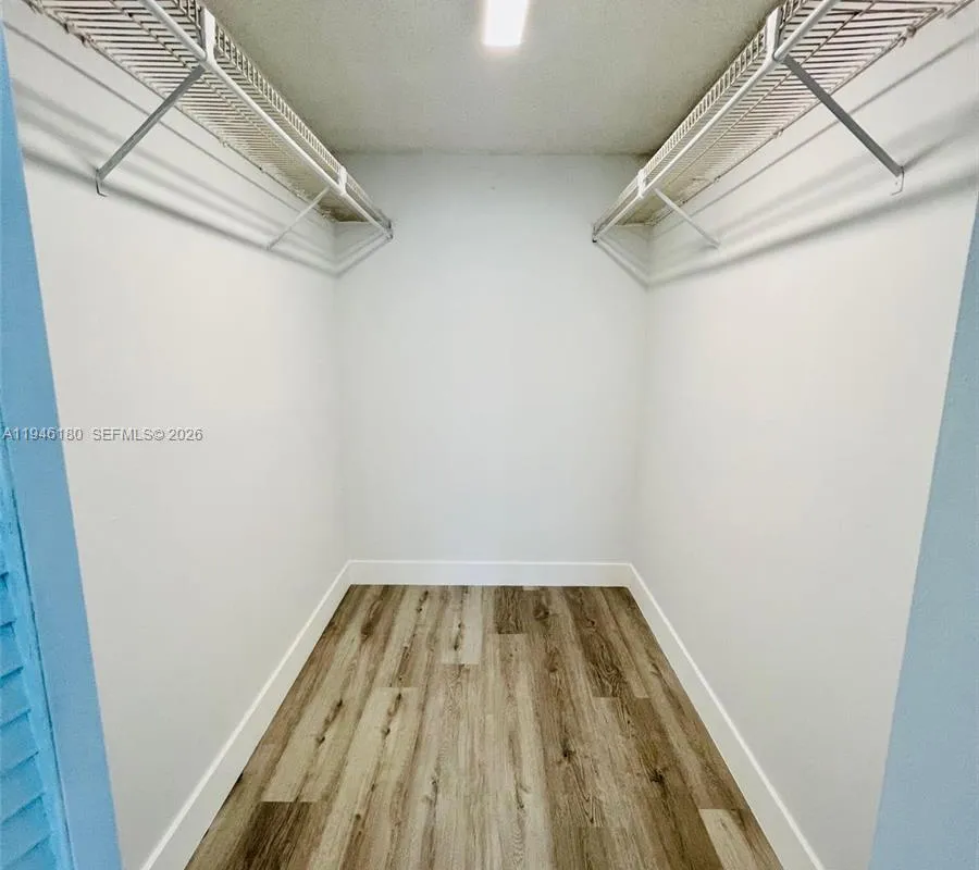 2655 Collins Ave # 406, Miami Beach FL 33140