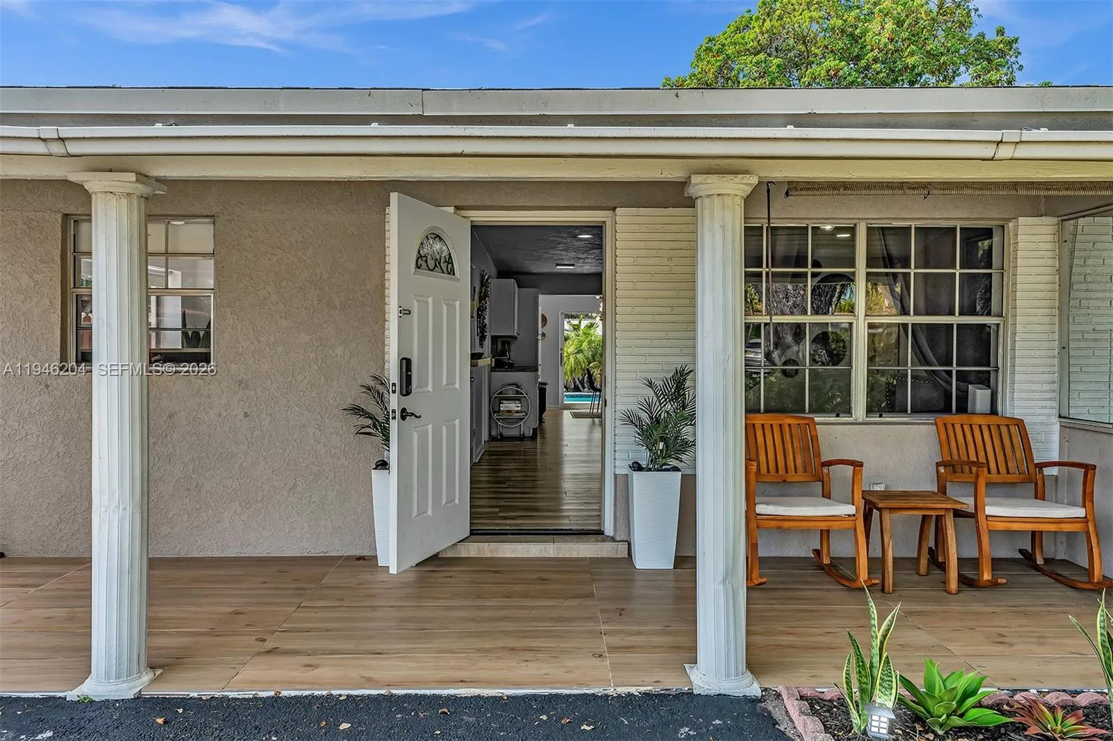 4633 SW 28th Ave, Dania Beach FL 33312