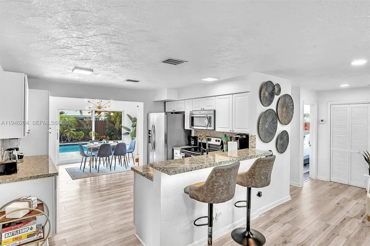 4633 SW 28th Ave, Dania Beach FL 33312