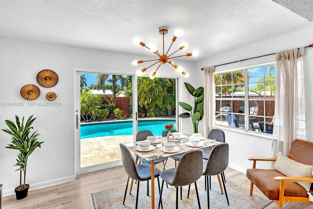 4633 SW 28th Ave, Dania Beach FL 33312