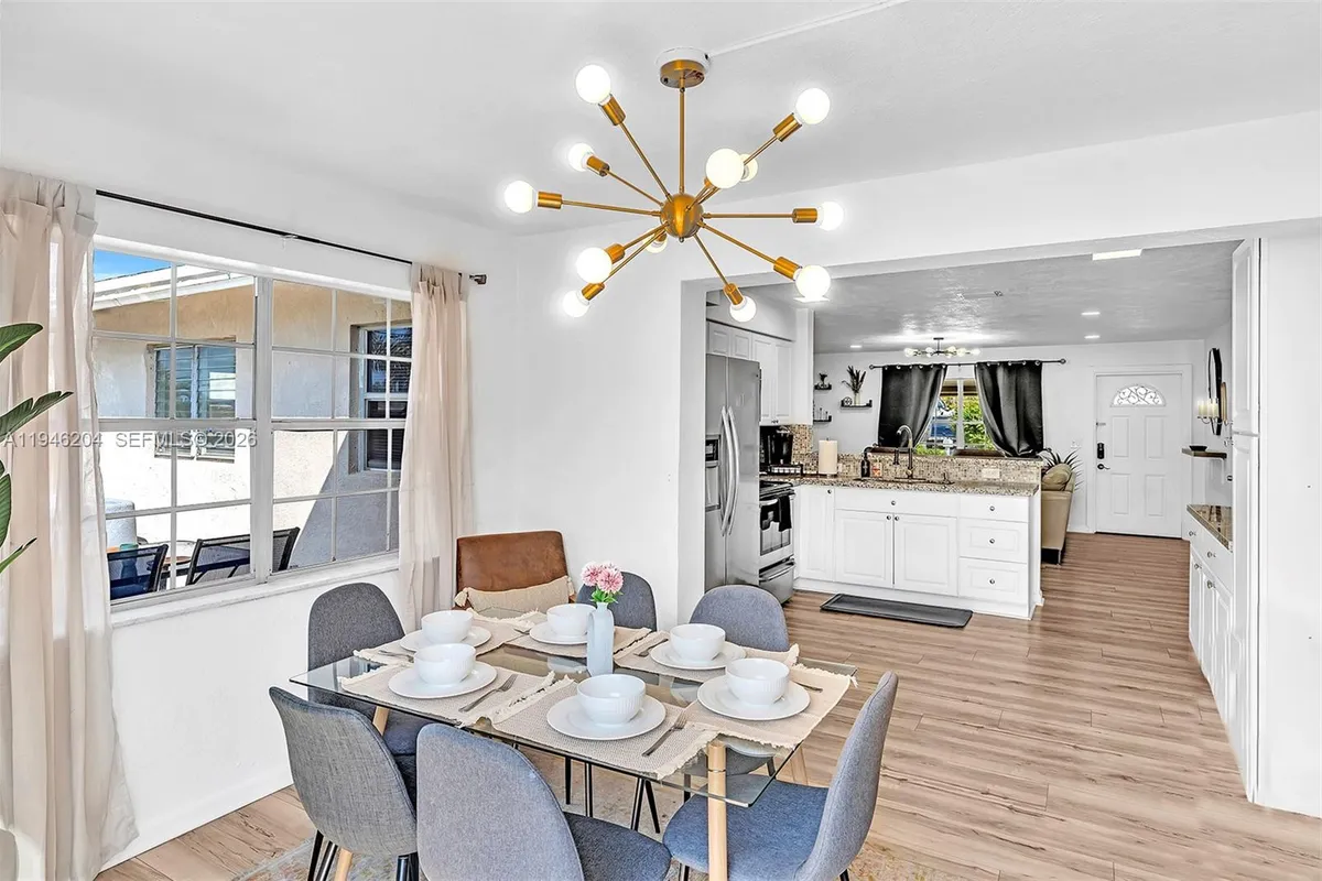 4633 SW 28th Ave, Dania Beach FL 33312