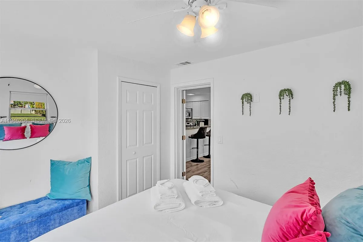 4633 SW 28th Ave, Dania Beach FL 33312