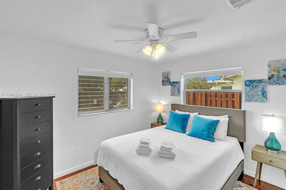 4633 SW 28th Ave, Dania Beach FL 33312