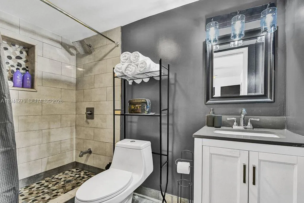 4722 SW 5th St, Miami FL 33134