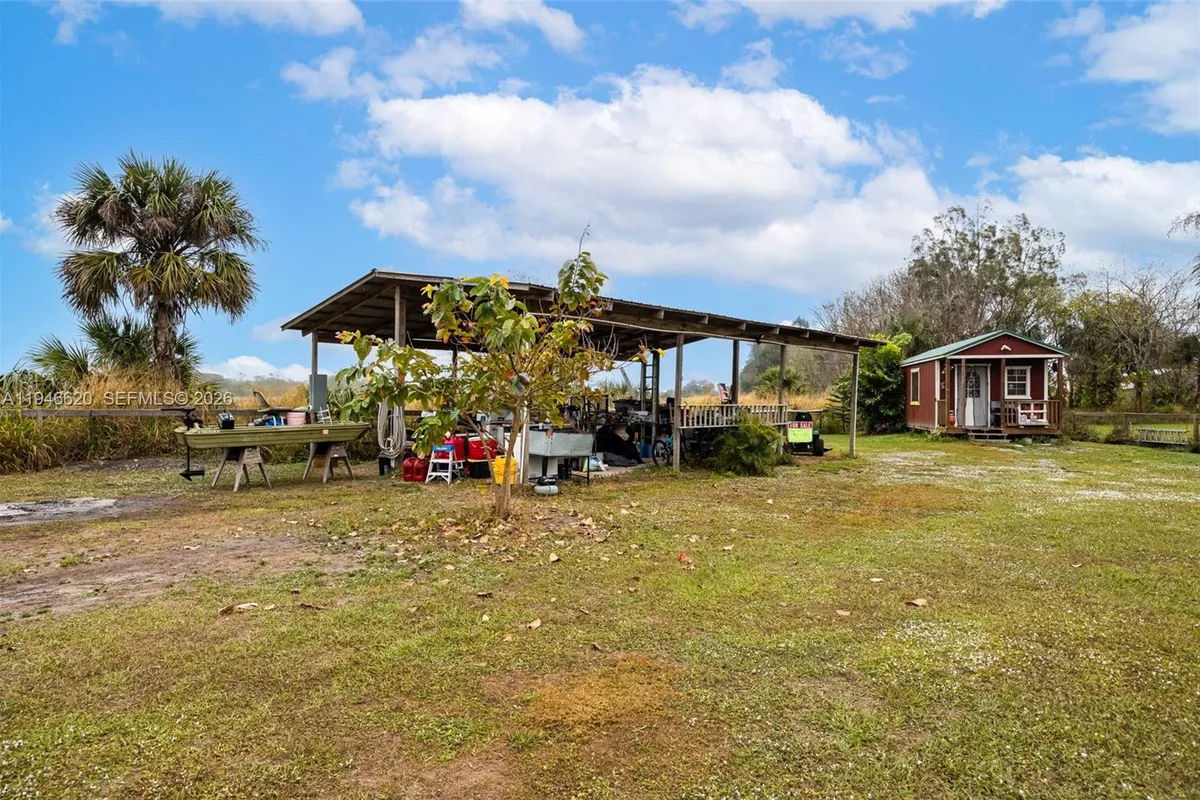 2915 Ortona Locks Rd, Moore Haven FL 33471