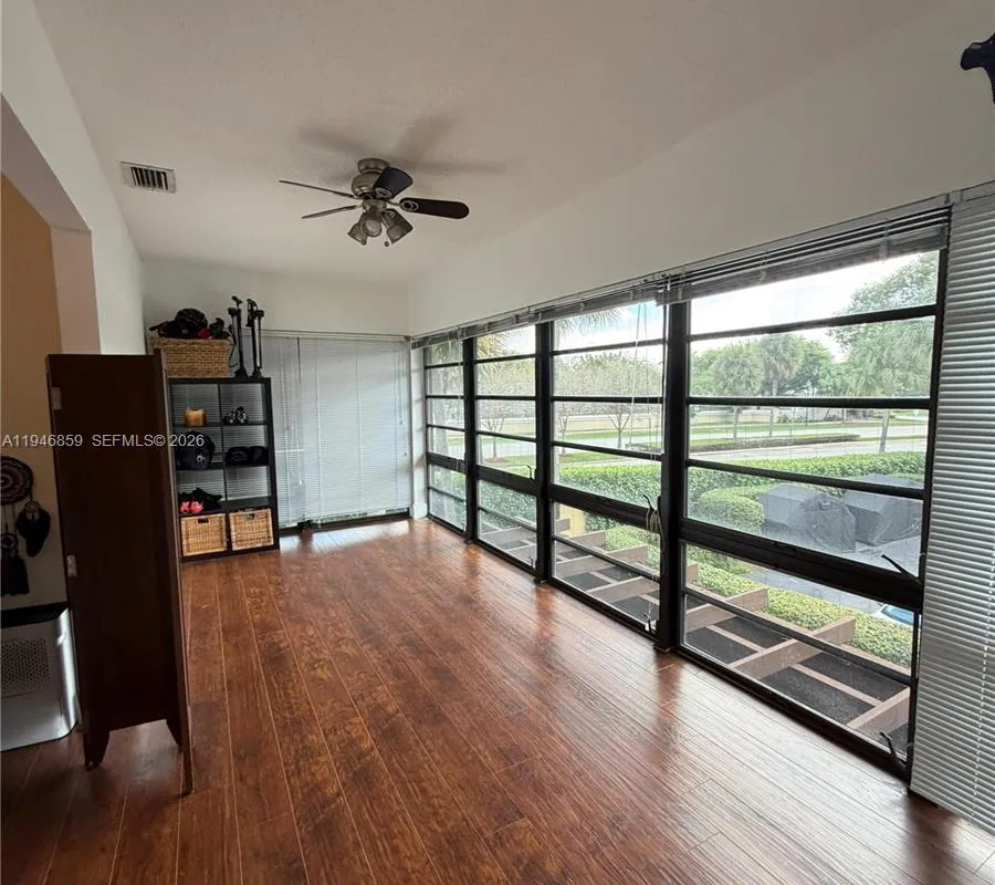 4944 NW 102nd Ave # 3, Doral FL 33178