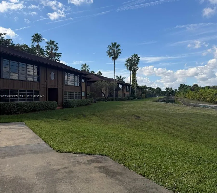 4944 NW 102nd Ave # 3, Doral FL 33178