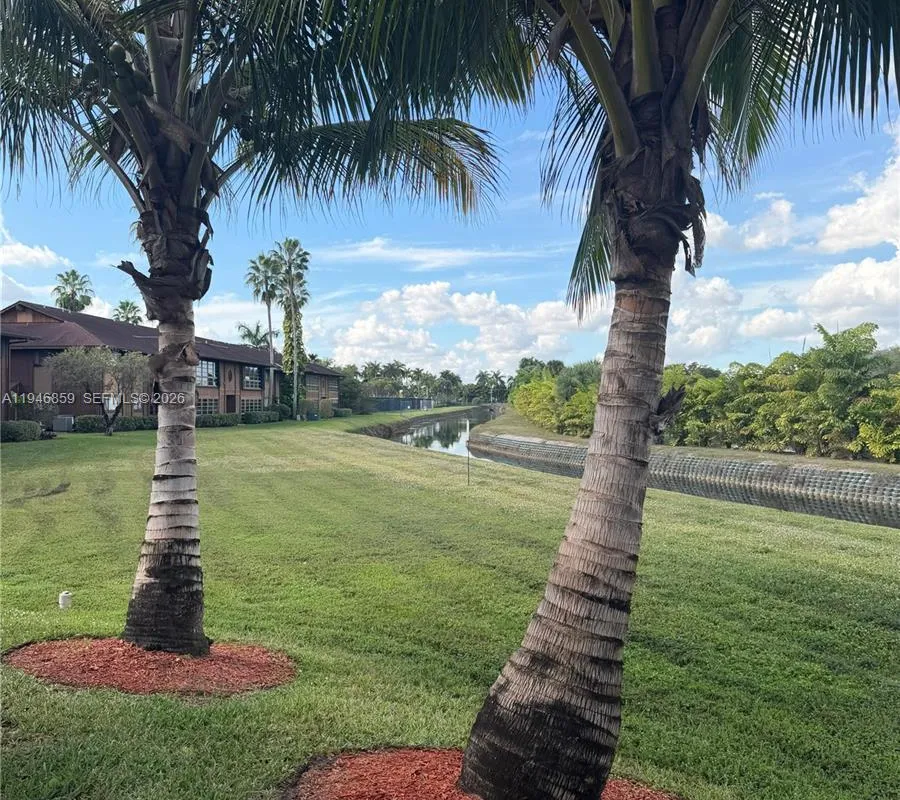 4944 NW 102nd Ave # 3, Doral FL 33178