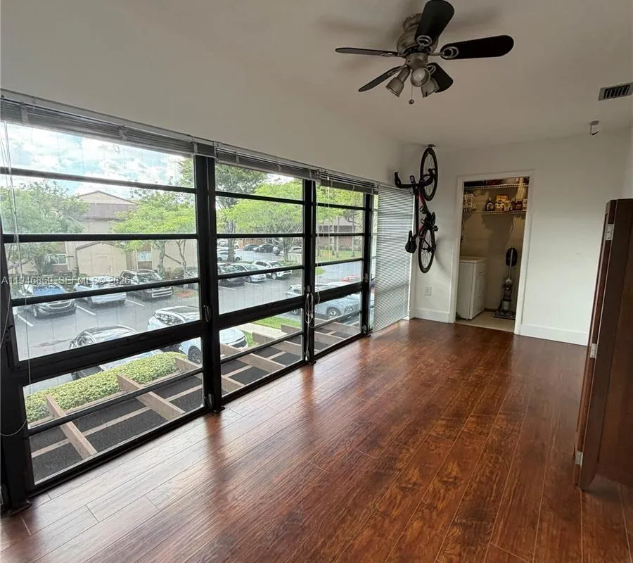 4944 NW 102nd Ave # 3, Doral FL 33178