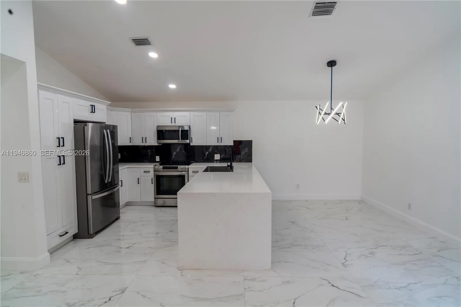 2421 SW 84th Ter, Miramar FL 33025