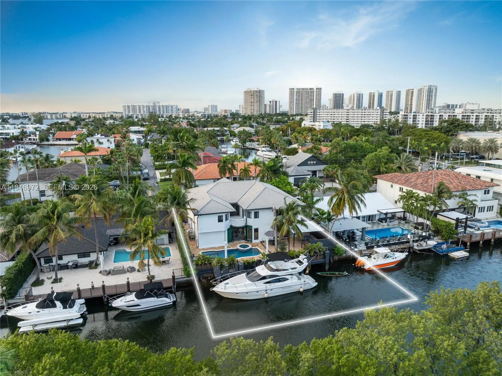 3400 NE 164th St, Eastern Shores FL 33160