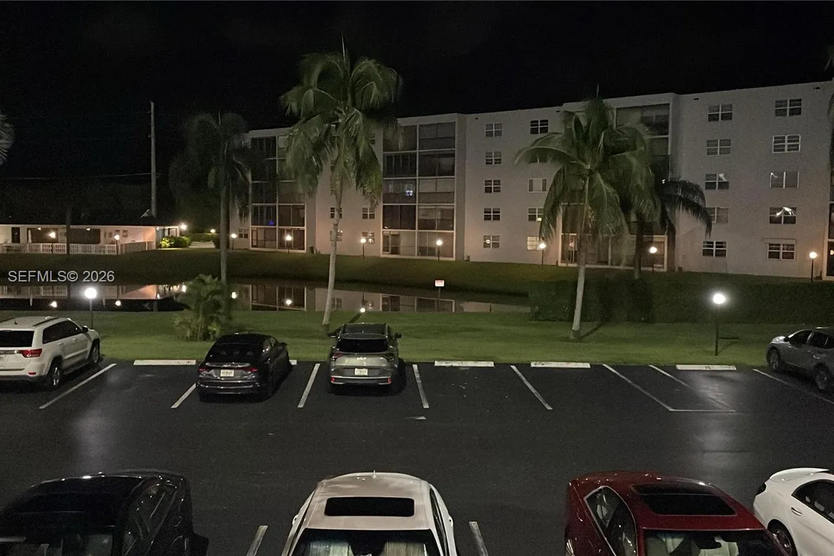 121 SE 3rd Ave # 201, Dania Beach FL 33004
