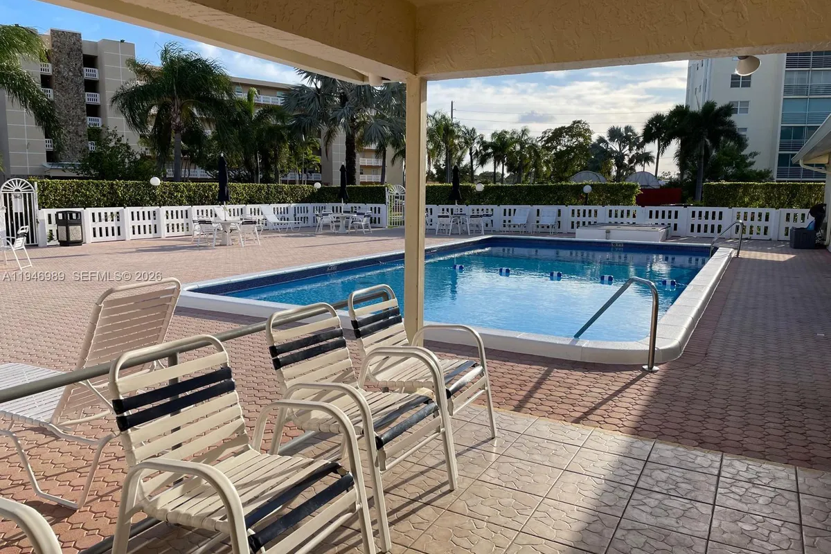 121 SE 3rd Ave # 201, Dania Beach FL 33004