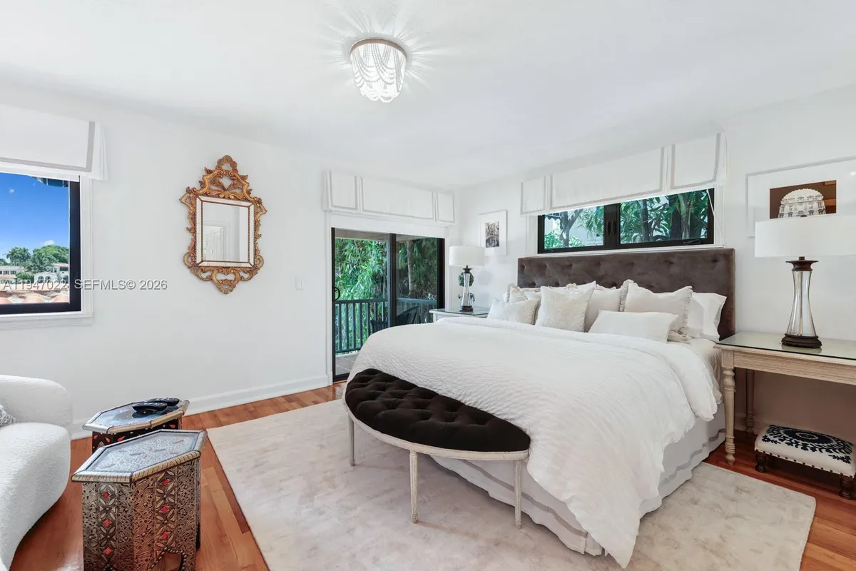 56 S Hibiscus Dr, Miami Beach FL 33139