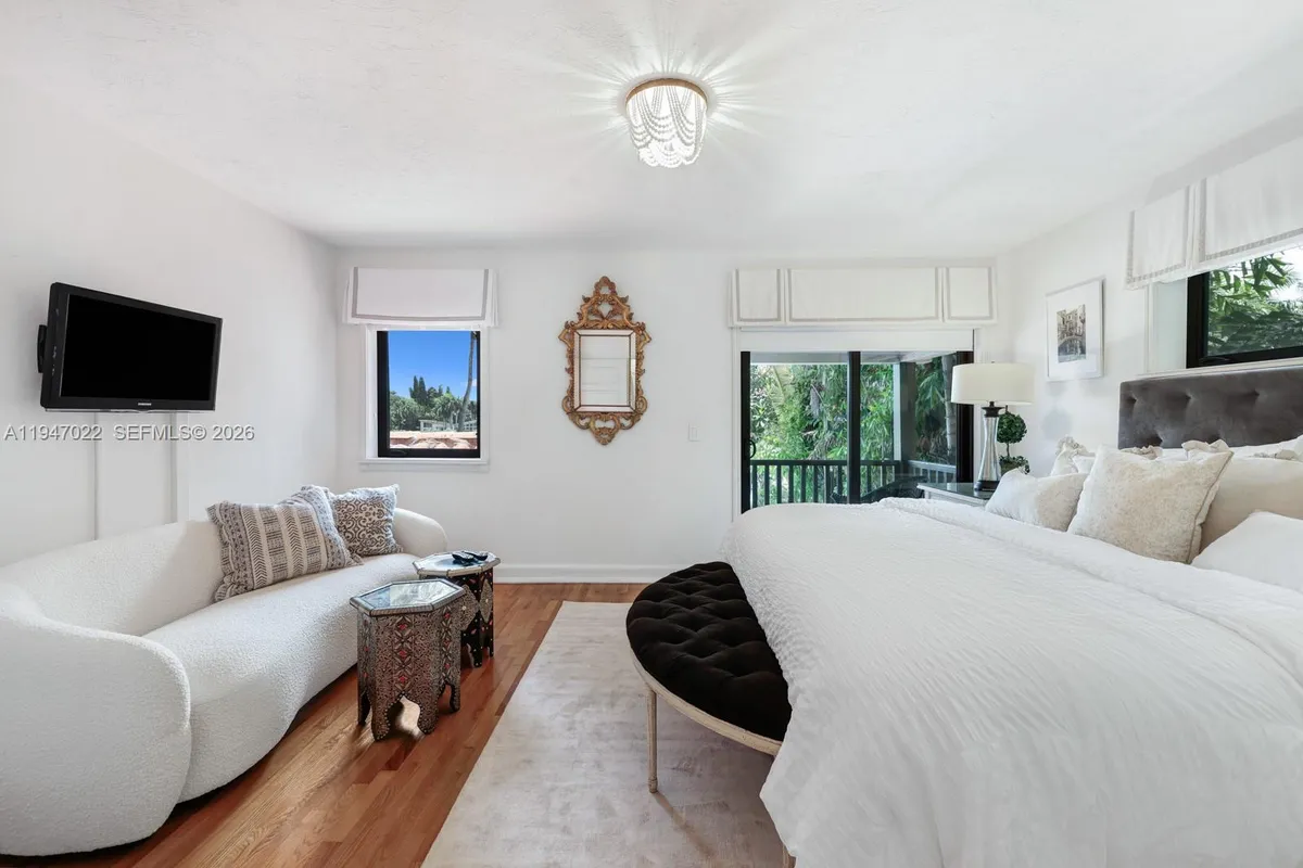 56 S Hibiscus Dr, Miami Beach FL 33139