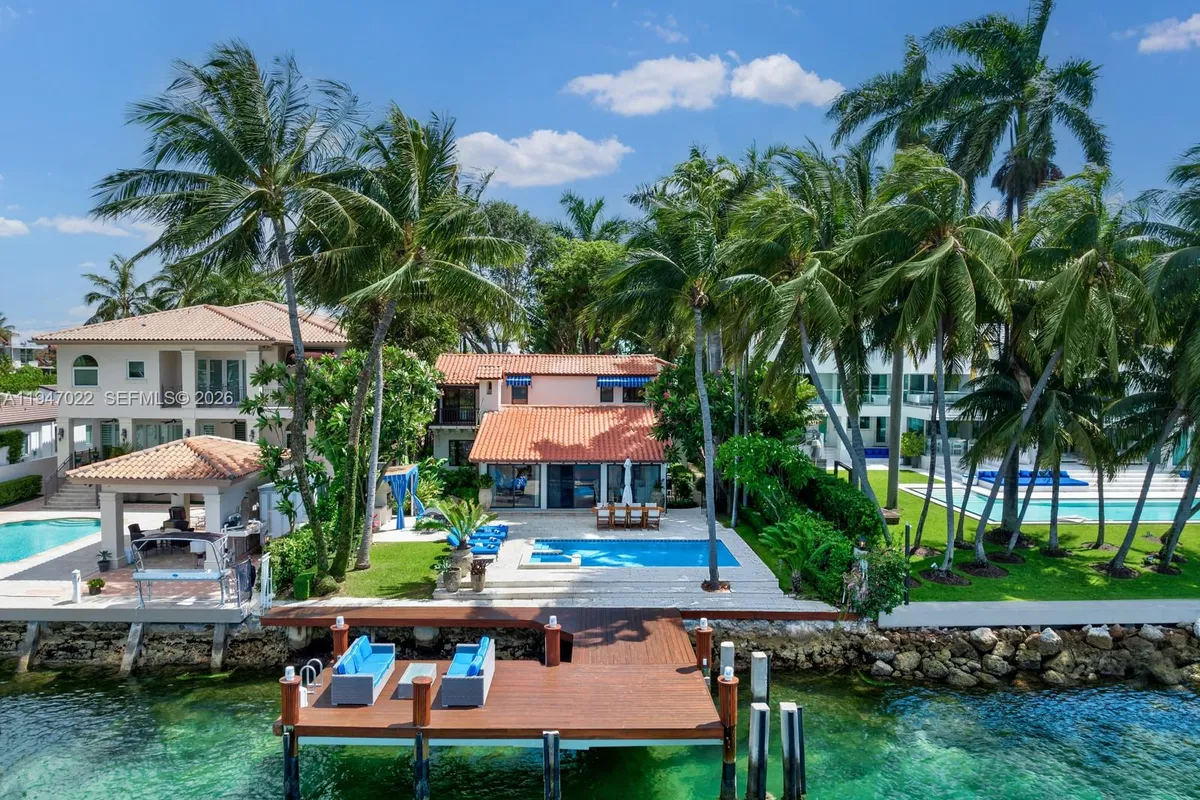 56 S Hibiscus Dr, Miami Beach FL 33139