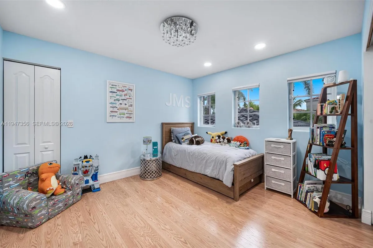 20920 NE 32nd Ave, Aventura FL 33180