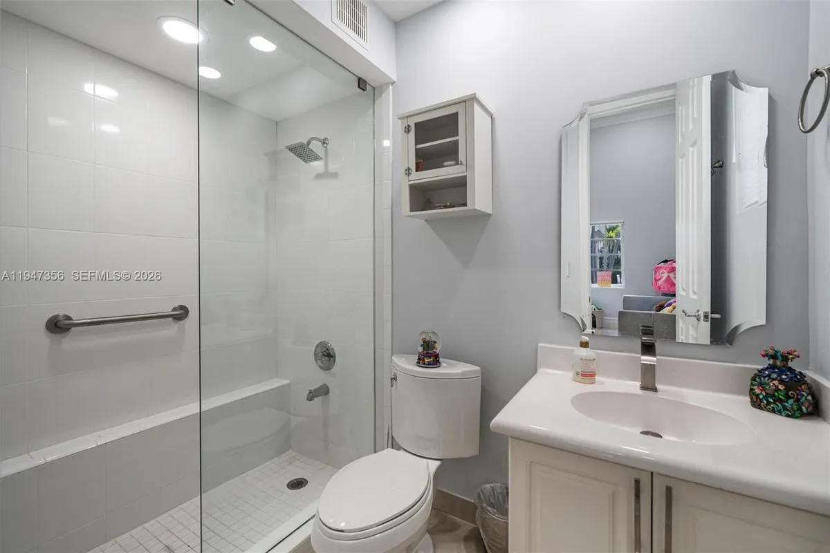 20920 NE 32nd Ave, Aventura FL 33180