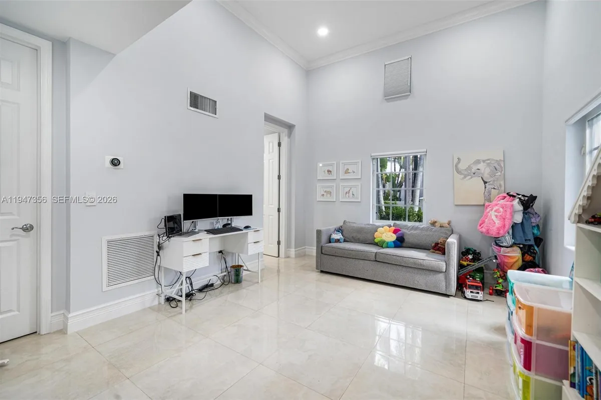 20920 NE 32nd Ave, Aventura FL 33180