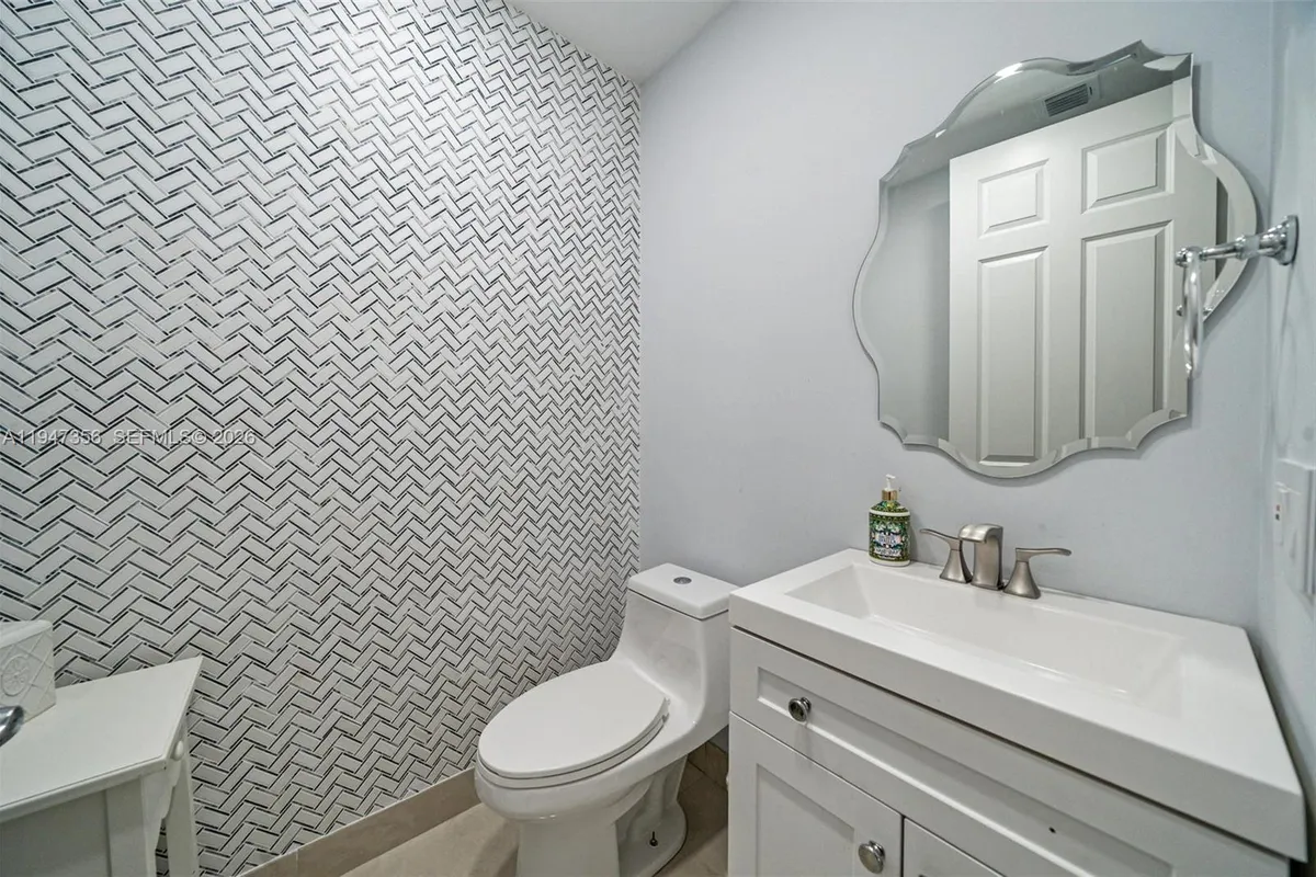 20920 NE 32nd Ave, Aventura FL 33180