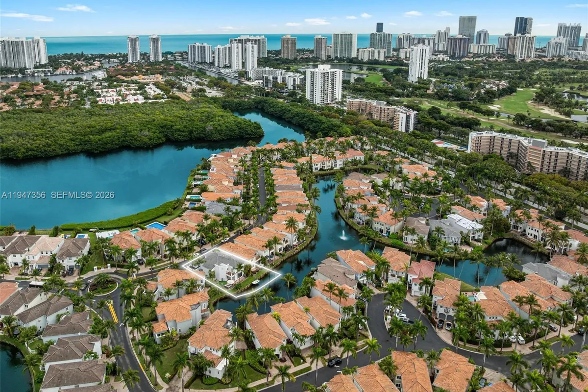 20920 NE 32nd Ave, Aventura FL 33180