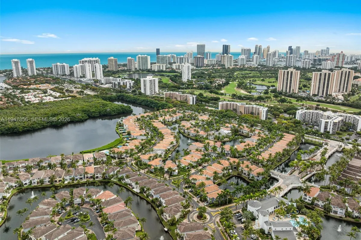 20920 NE 32nd Ave, Aventura FL 33180