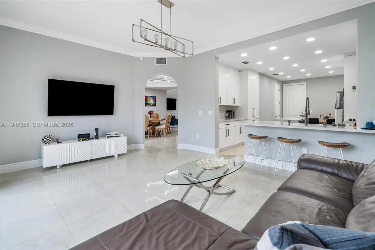 20920 NE 32nd Ave, Aventura FL 33180